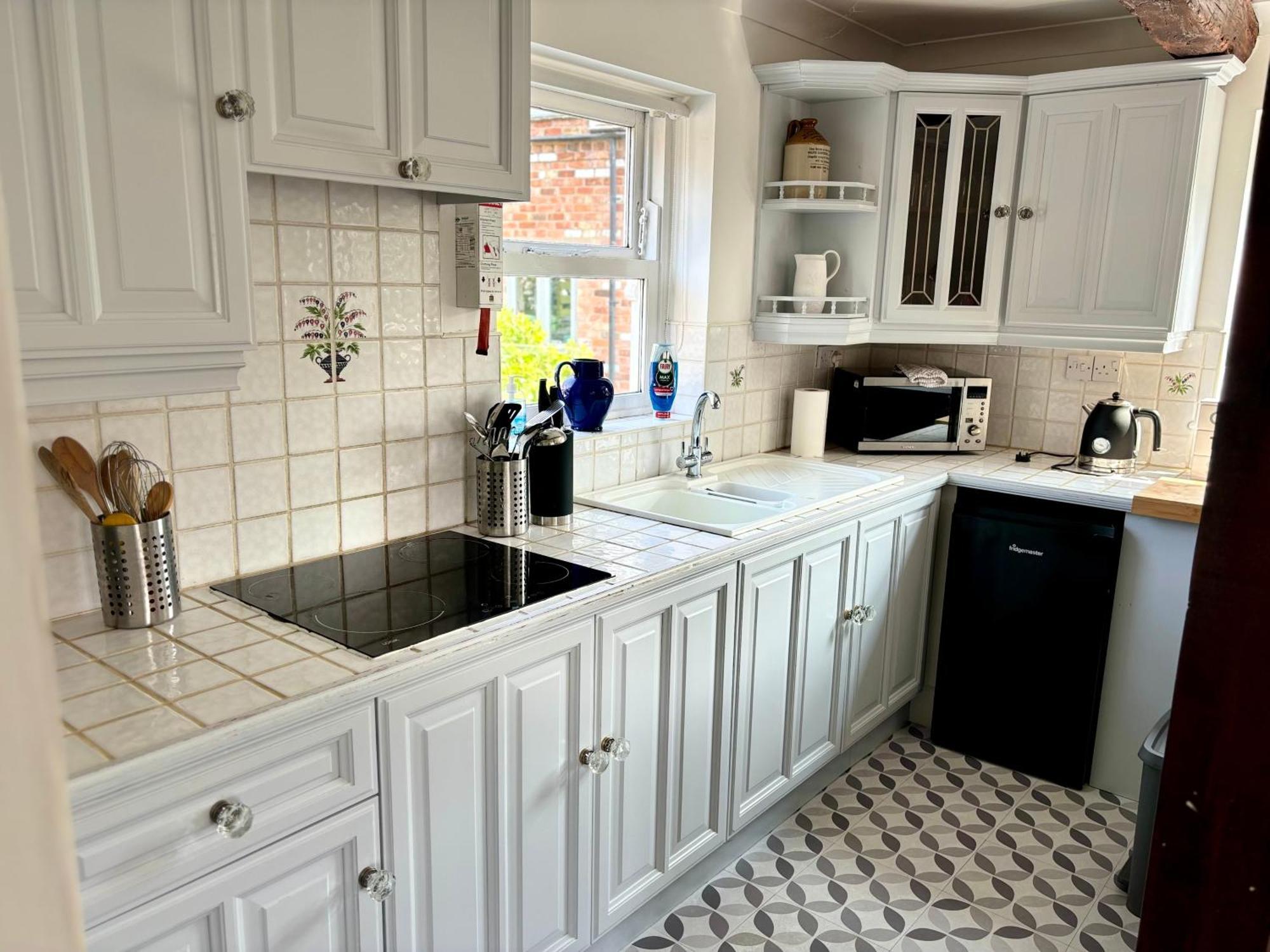 The Garden Suite Denby Village Екстер'єр фото