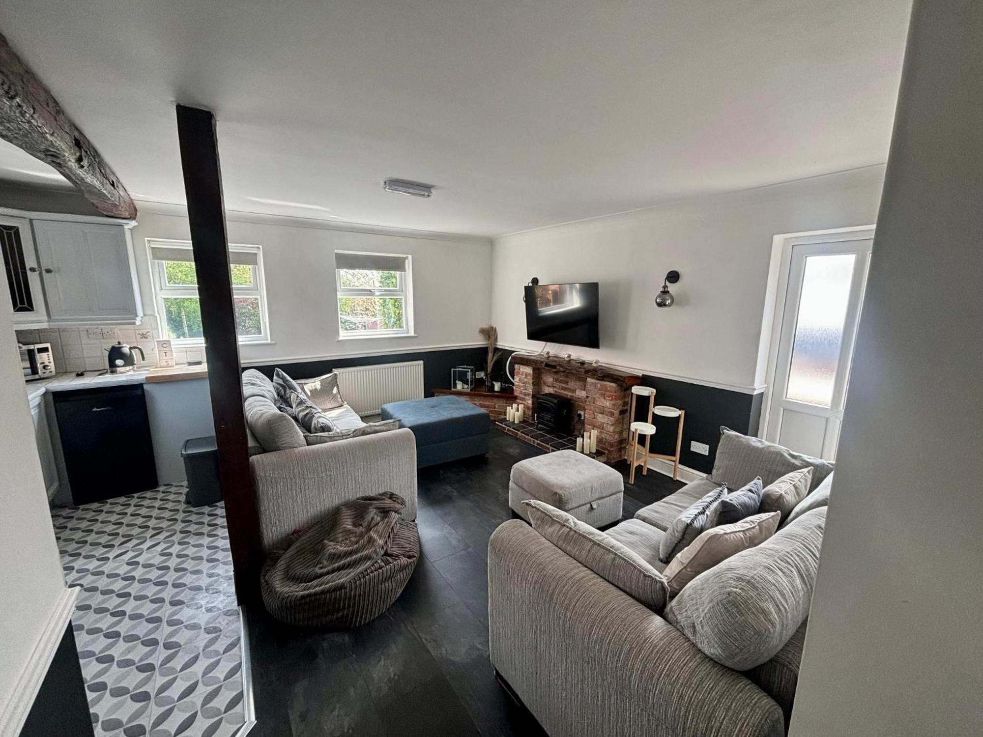 The Garden Suite Denby Village Екстер'єр фото